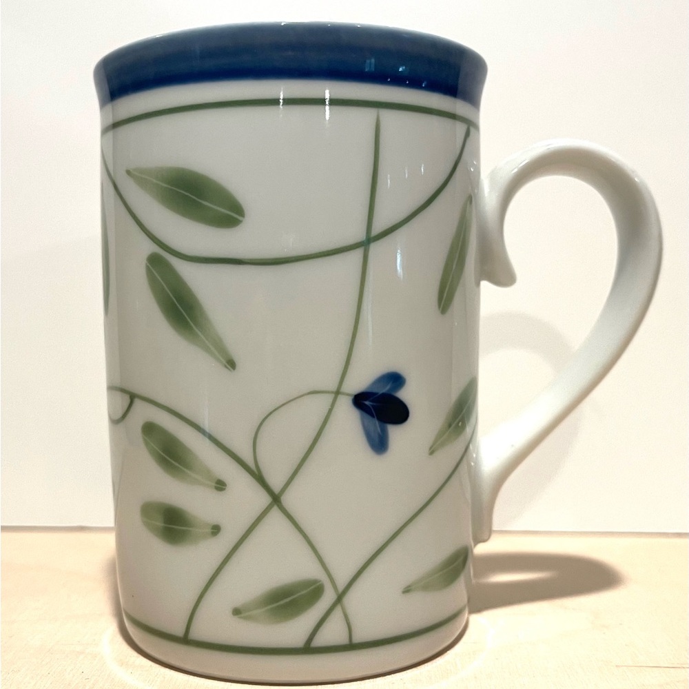 Dansk DAN99 Mug Blue Flowers Green Leaves Blue Band Hand Painted